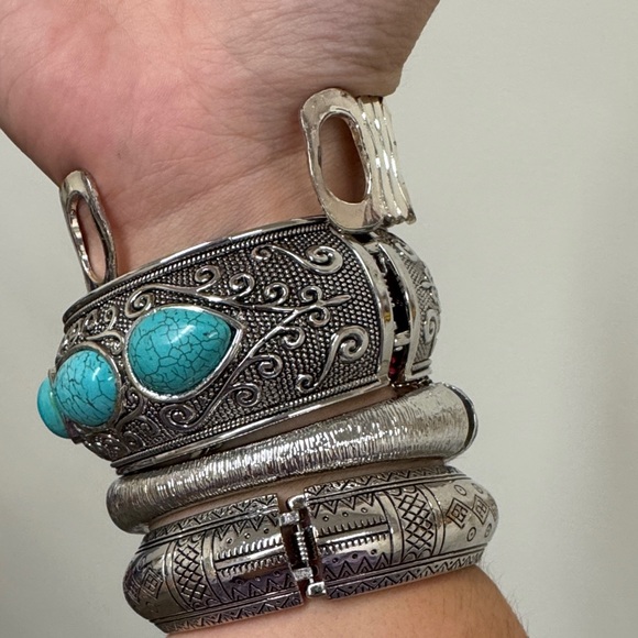 Silver and Turquoise Bracelet Set - Picture 6 of 7
